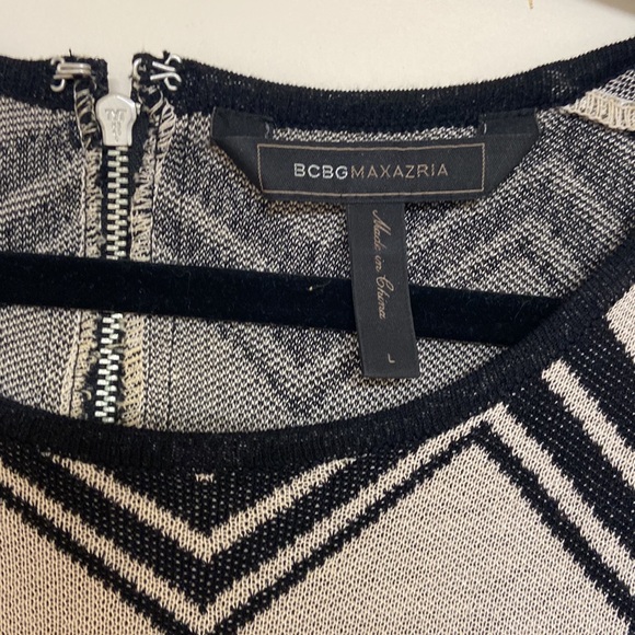 BCBG Dress long sleeve - Picture 2 of 3